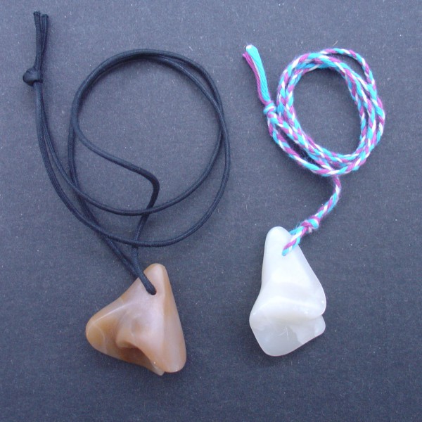 Amulet maken van speksteen