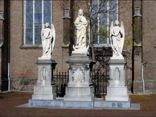 50 Stadswandeling Oss en bezoek schuilkelder